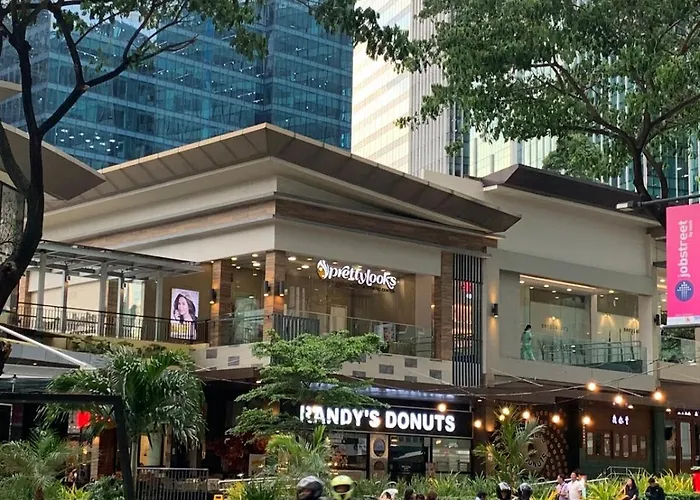Apartment Bright Corner 2br With Bathtub Uptown Bgc Manila